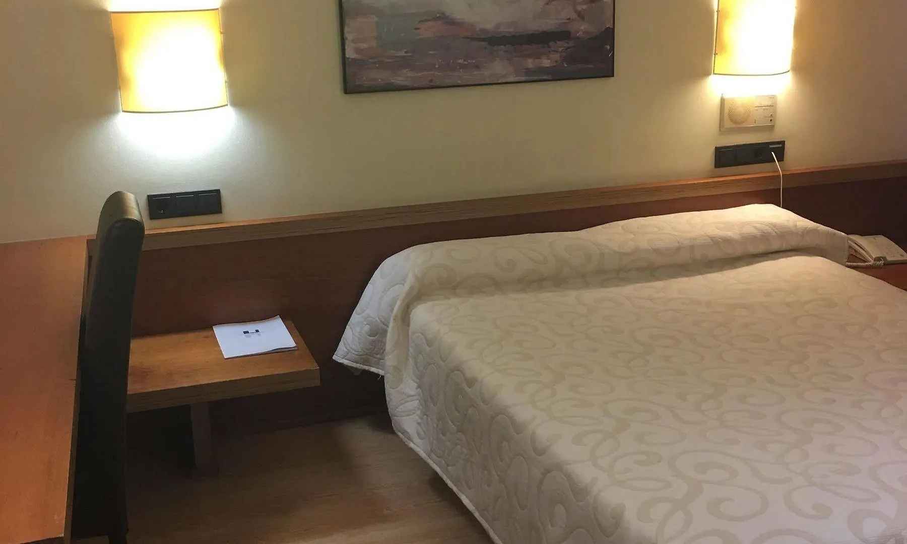 **  Hotel Duque De Wellington Vitoria España